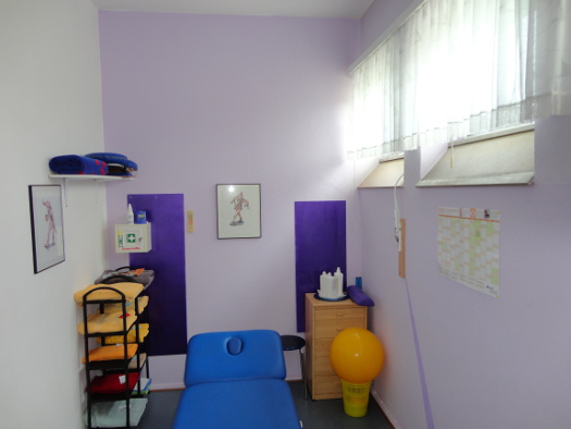 Behandlungsraum für Massage- und Wärmeanwendungen